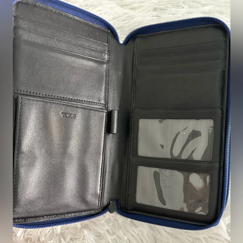 Tumi Horizon Double Zipper‎ Organizer Travel Wallet Clutch